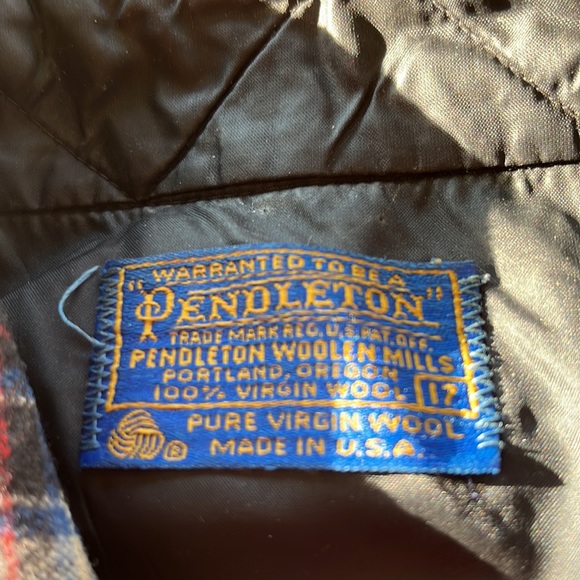 EUC VTG Pendleton 100% Virgin Wool blue/white/red/black plaid shirt Sz L - Picture 9 of 9